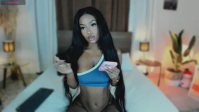 Isaa Coleman  online show from April 17, 2026, 12:13 am