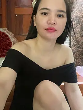 Snapshot of LiLi-Kirix99 chatting on July 6, 2026, 7:26 am LiLi-Kirix99 online show from July 6, 2026, 7:26 am