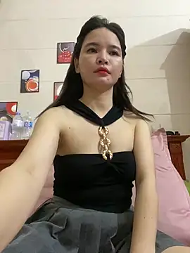 Snapshot of LiLi-Kirix99 chatting on June 19, 2026, 1:17 pm LiLi-Kirix99 online show from June 19, 2026, 1:17 pm