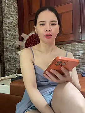 Snapshot of LiLi-Kirix99 chatting on July 17, 2026, 6:43 am LiLi-Kirix99 online show from July 17, 2026, 6:43 am