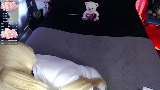 Theprojectsaraa online show from March 5, 2025, 6:45 pm