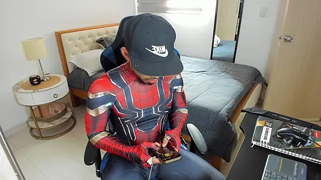 Snapshot of mateoleonee chatting on October 16, 2025, 1:52 pm mateoleonee online show from October 16, 2025, 1:52 pm