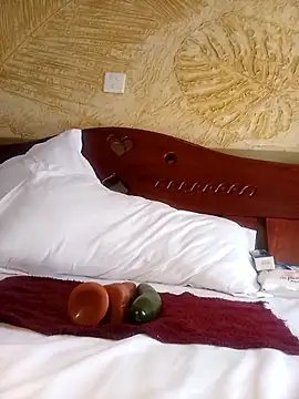 sexxylucia online show from September 28, 2025, 7:26 am