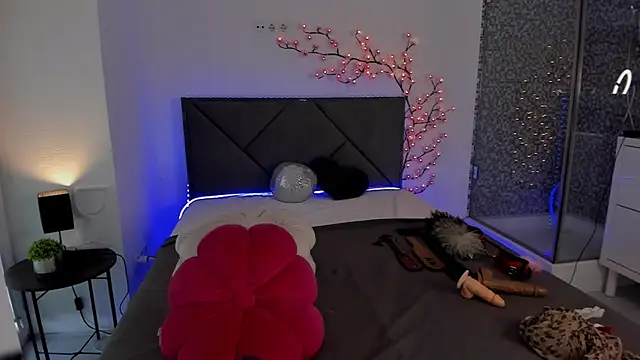 CassieEvans online show from October 4, 2025, 5:31 am