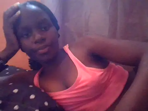 ebonyvalleria1 online show from April 7, 2026, 10:06 am