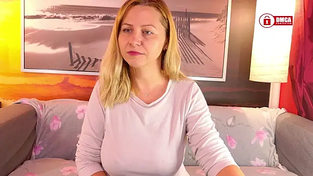 Snapshot of BigBoobsARRI chatting on October 2, 2025, 10:07 am BigBoobsARRI online show from October 2, 2025, 10:07 am