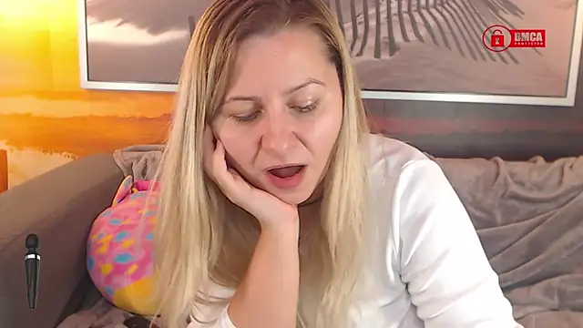 Snapshot of BigBoobsARRI chatting on January 17, 2025, 9:49 am BigBoobsARRI online show from January 17, 2025, 9:49 am