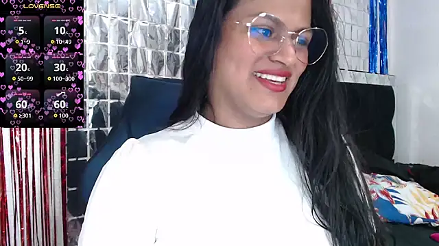 SweetAlmaa online show from September 22, 2025, 12:11 pm