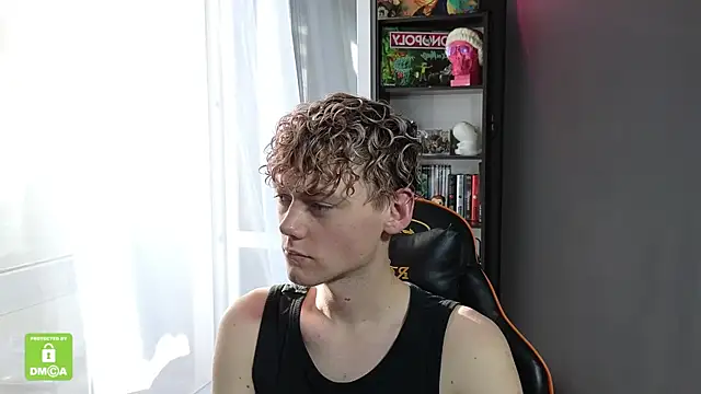 Snapshot of Keytaro chatting on September 26, 2025, 1:18 pm Keytaro online show from September 26, 2025, 1:18 pm