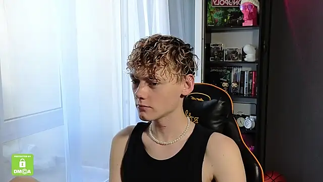 Snapshot of Keytaro chatting on September 27, 2025, 10:21 am Keytaro online show from September 27, 2025, 10:21 am