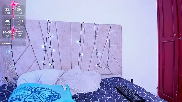 Snapshot of Kaela18 chatting on December 26, 2024, 4:04 pm Kaela18 online show from December 26, 2024, 4:04 pm