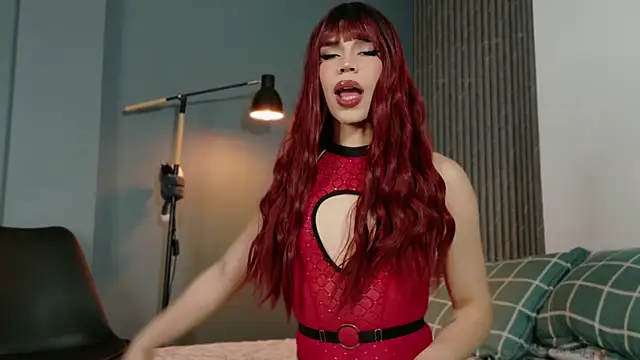 Snapshot of LucyGiraldo chatting on September 19, 2025, 11:42 pm LucyGiraldo online show from September 19, 2025, 11:42 pm