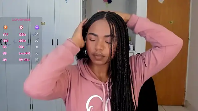 Snapshot of Marce_22 chatting on September 24, 2025, 3:46 am Marce 22 online show from September 24, 2025, 3:46 am