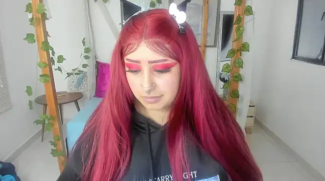 lussyevans24 online show from February 26, 2025, 2:52 am