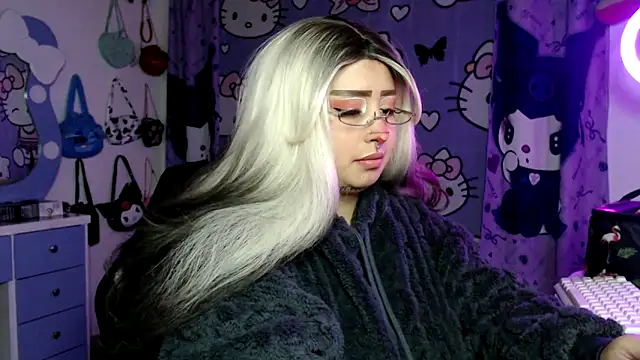 lussyevans24 online show from March 1, 2026, 2:11 am