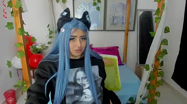 lussyevans24 online show from February 18, 2025, 10:27 am