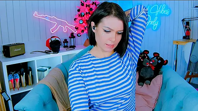 My toys pink online show from January 4, 2025, 10:13 pm