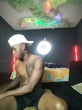 Ostinsanto online show from November 26, 2025, 2:55 am