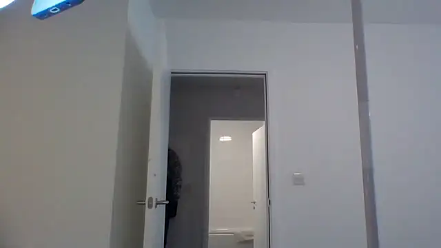 Snapshot of Cinderella_Jewels_ chatting on October 24, 2025, 1:21 pm Cinderella Jewels  online show from October 24, 2025, 1:21 pm