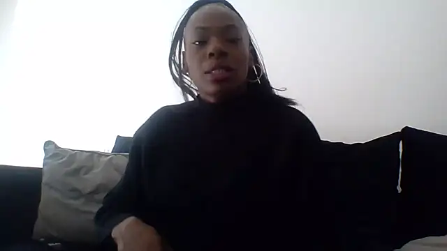 Snapshot of Cinderella_Jewels_ chatting on September 8, 2025, 3:33 pm Cinderella Jewels  online show from September 8, 2025, 3:33 pm