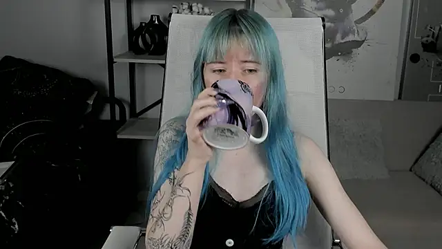 Snapshot of LexiWenford chatting on October 20, 2025, 2:46 am LexiWenford online show from October 20, 2025, 2:46 am