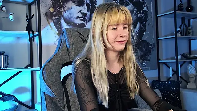 LexiWenford online show from June 22, 2026, 4:20 am