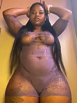 DiamondGoddes online show from October 9, 2025, 9:32 am