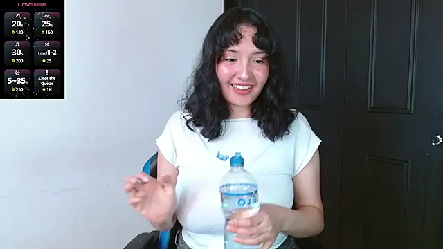 alexaa08 online show from May 20, 2026, 9:12 pm