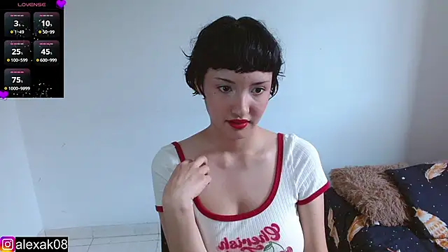 alexaa08 online show from February 14, 2025, 5:25 pm