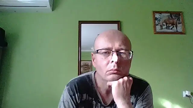 Tiger202441 online show from May 10, 2026, 4:09 pm