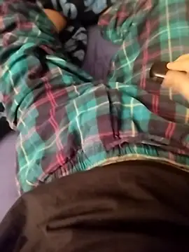 Snapshot of Dennis_2024 chatting on February 11, 2026, 9:31 am Dennis 2024 online show from February 11, 2026, 9:31 am