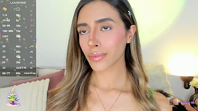 StormiRusso online show from January 11, 2026, 1:56 am