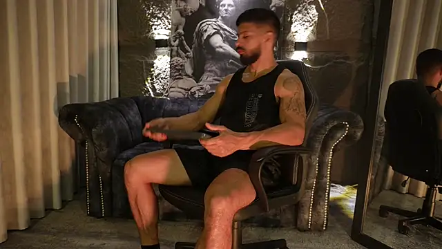 Snapshot of DannSaenz chatting on February 6, 2026, 2:02 pm DannSaenz online show from February 6, 2026, 2:02 pm