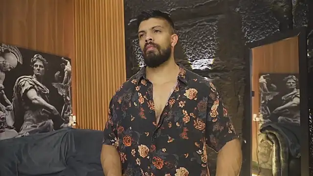 Snapshot of DannSaenz chatting on October 10, 2025, 11:55 am DannSaenz online show from October 10, 2025, 11:55 am