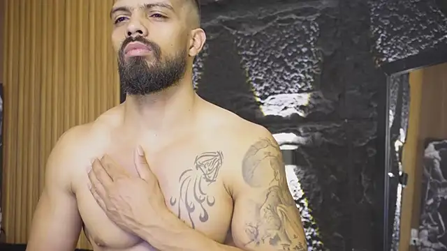 Snapshot of DannSaenz chatting on October 2, 2025, 1:58 pm DannSaenz online show from October 2, 2025, 1:58 pm