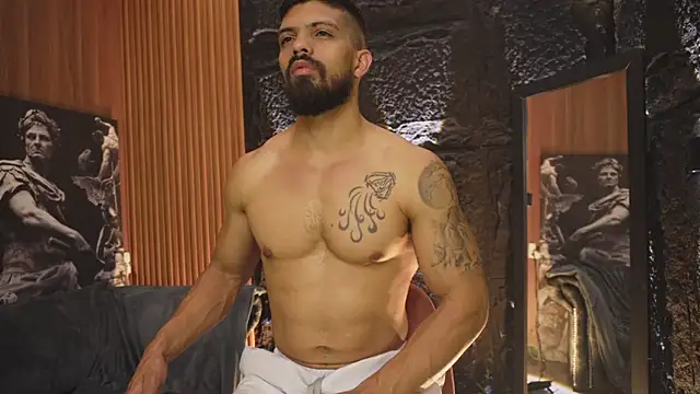 Snapshot of DannSaenz chatting on October 8, 2025, 1:12 pm DannSaenz online show from October 8, 2025, 1:12 pm