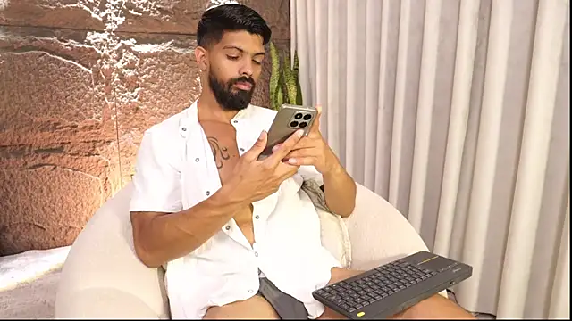 DannSaenz online show from April 16, 2026, 5:25 pm