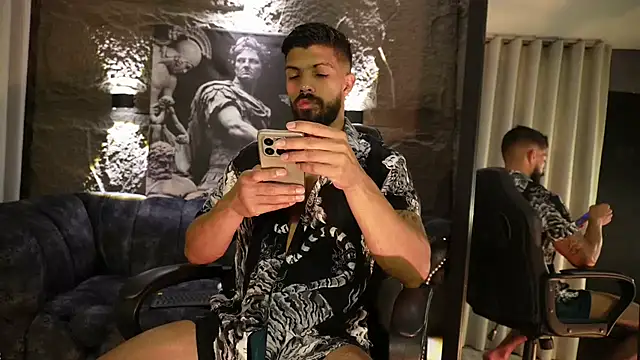 Snapshot of DannSaenz chatting on February 23, 2026, 1:33 pm DannSaenz online show from February 23, 2026, 1:33 pm