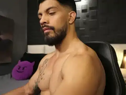 DannSaenz online show from February 19, 2025, 2:22 pm