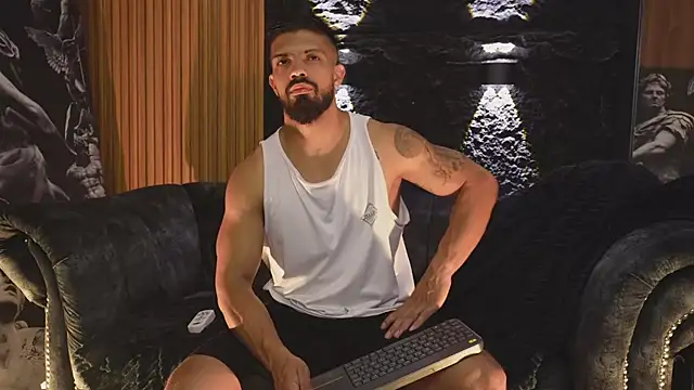 Snapshot of DannSaenz chatting on October 29, 2025, 1:21 pm DannSaenz online show from October 29, 2025, 1:21 pm