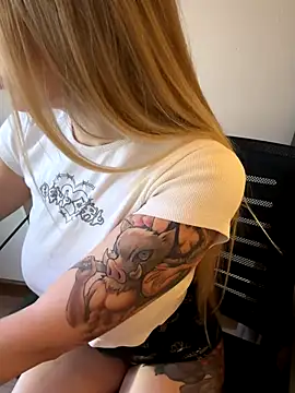 Snapshot of Kurama_Katana chatting on September 21, 2025, 9:03 am Kurama Katana online show from September 21, 2025, 9:03 am