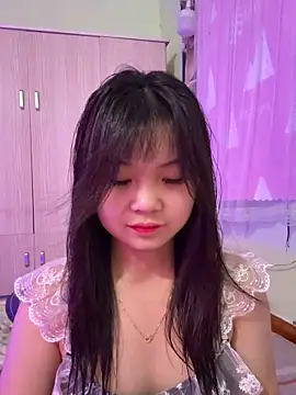 Maeve2k5 online show from October 15, 2025, 6:44 am