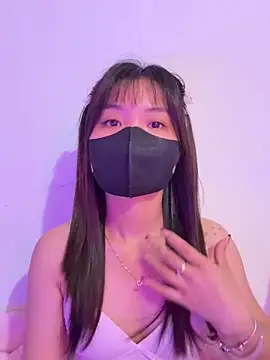 Maeve2k5 online show from September 22, 2025, 5:19 pm