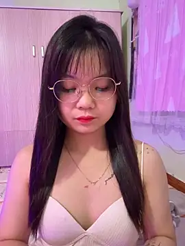 Maeve2k5 online show from October 16, 2025, 1:03 am