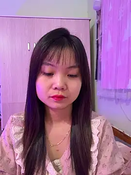 Maeve2k5 online show from October 9, 2025, 11:27 pm