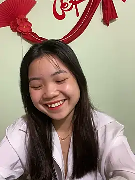 Maeve2k5 online show from February 5, 2025, 2:08 am