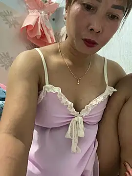 Linaannn online show from March 13, 2025, 10:54 pm