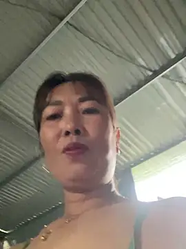 Linaannn online show from March 5, 2025, 11:38 pm