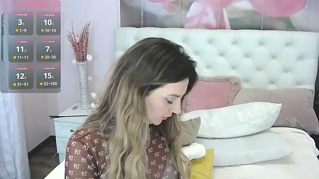 Snapshot of VioletUmi chatting on September 25, 2025, 9:26 am VioletUmi online show from September 25, 2025, 9:26 am