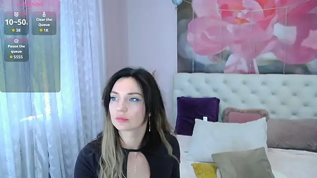 VioletUmi online show from September 16, 2025, 8:26 am
